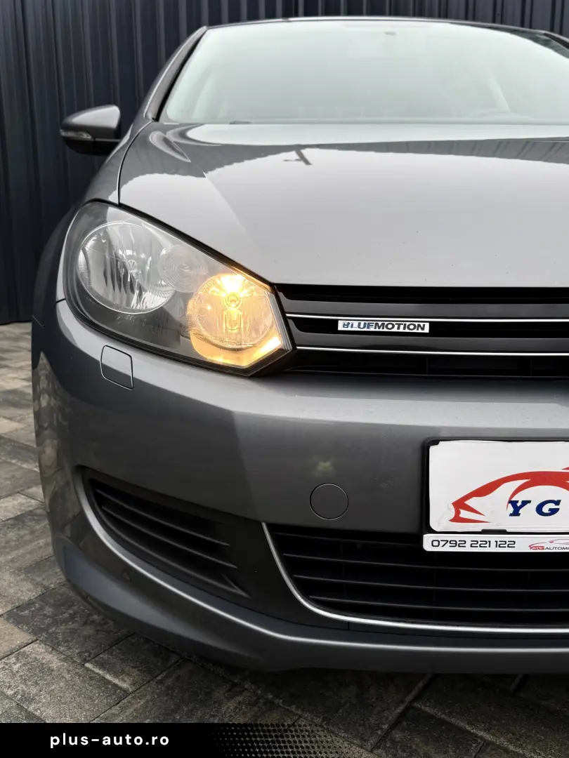 VW Golf 6 BLUE-MOTION  Fab 12-2011