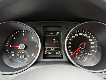 VW Golf 6 BLUE-MOTION  Fab 12-2011