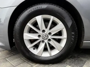 VW Golf 6 BLUE-MOTION  Fab 12-2011