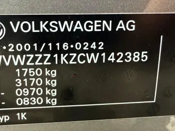 VW Golf 6 BLUE-MOTION  Fab 12-2011