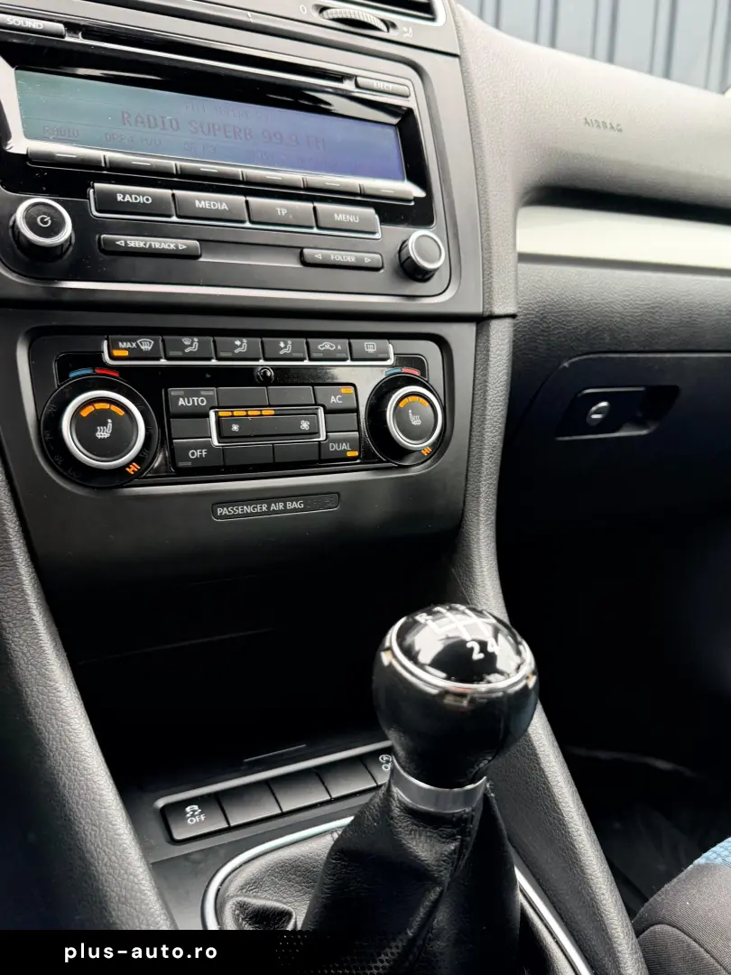 VW Golf 6 BLUE-MOTION  Fab 12-2011