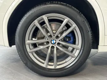 BMW X3 xDrive30d M-Sport NAV LED PANORAMA HUD KAMERA