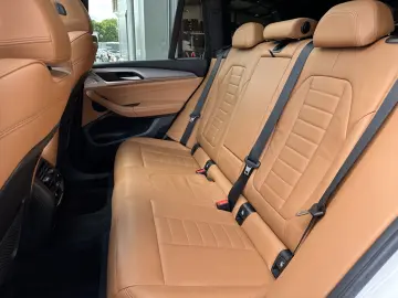 BMW X3 xDrive30d M-Sport NAV LED PANORAMA HUD KAMERA