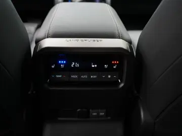 TOYOTA Land Cruiser D-4D AWD Executive HUD JBL 360  AHK