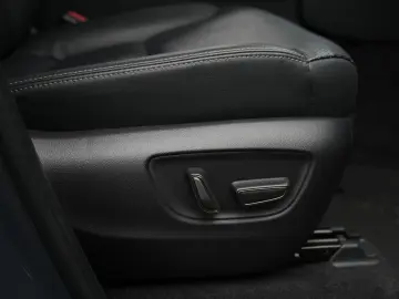 TOYOTA Land Cruiser D-4D AWD Executive HUD JBL 360  AHK