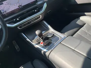 BMW XM 50e DAProf. AHK Autobahnassistent