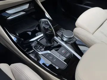 BMW X3 xDrive30e LED LC Prof. Pano HiFi DAB PDC 20