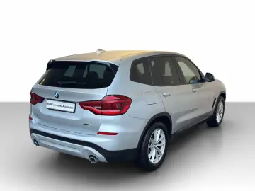 BMW X3 xDrive30e Advantage Navi.LED.DriveAss.ParkAss