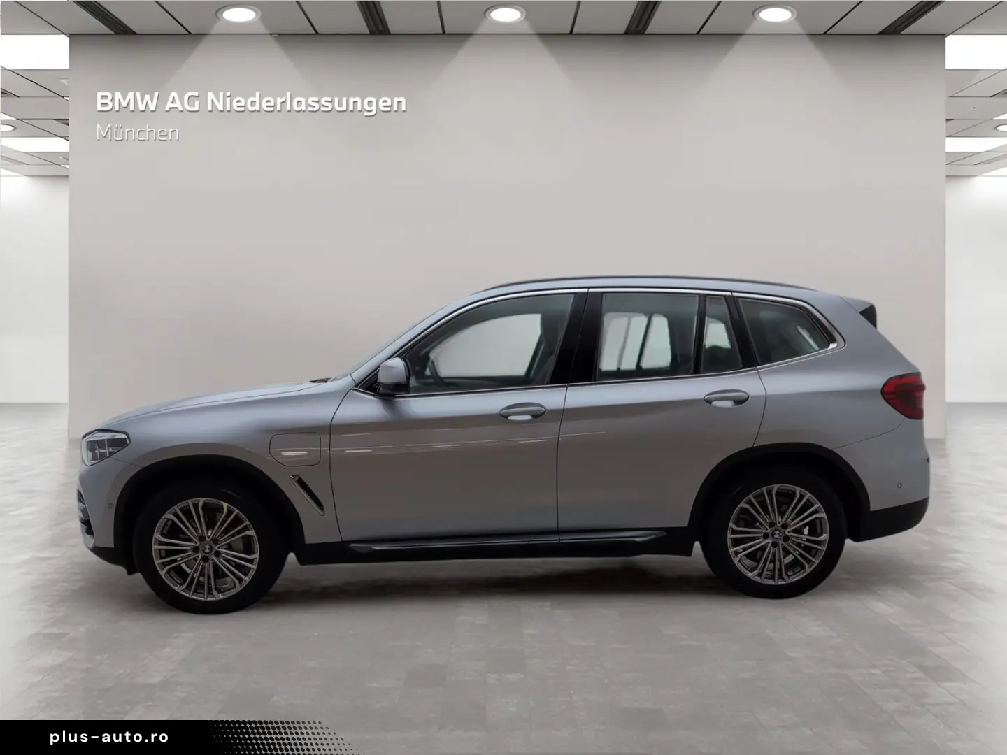 BMW X3 xDrive30e AHK Harman K LiveCockpitProf LED