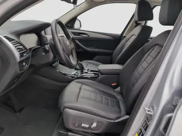 BMW X3 xDrive30e AHK Harman K LiveCockpitProf LED