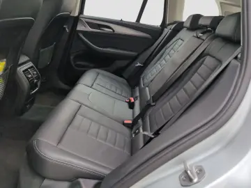 BMW X3 xDrive30e AHK Harman K LiveCockpitProf LED