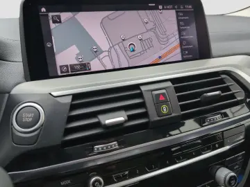 BMW X3 xDrive30e AHK Harman K LiveCockpitProf LED