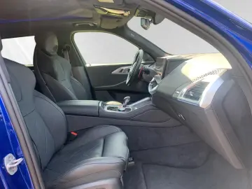 BMW XM 50e AHK DAProf.