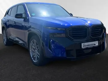 BMW XM 50e AHK DAProf.