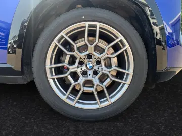 BMW XM 50e AHK DAProf.