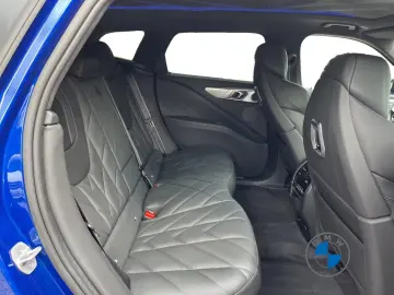 BMW XM 50e Autobahnassistent AHK