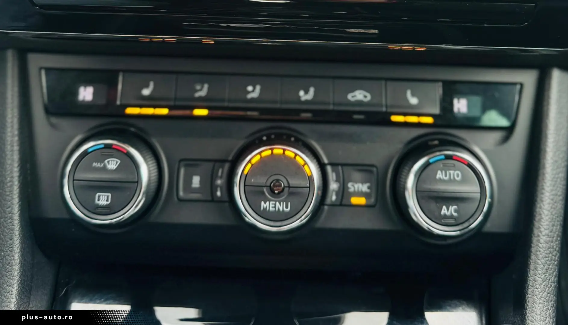 Skoda Superb  2.0 DIESEL 150 Cp   An Fab-10-2017