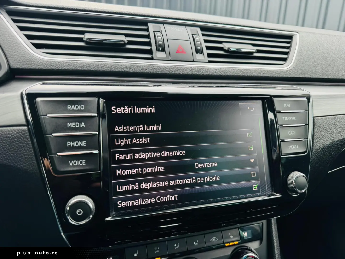 Skoda Superb  2.0 DIESEL 150 Cp   An Fab-10-2017