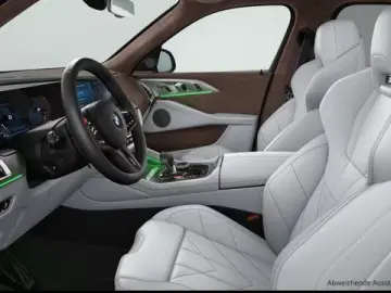 BMW XM 4.4 M Sportpaket Navi HUD Leder