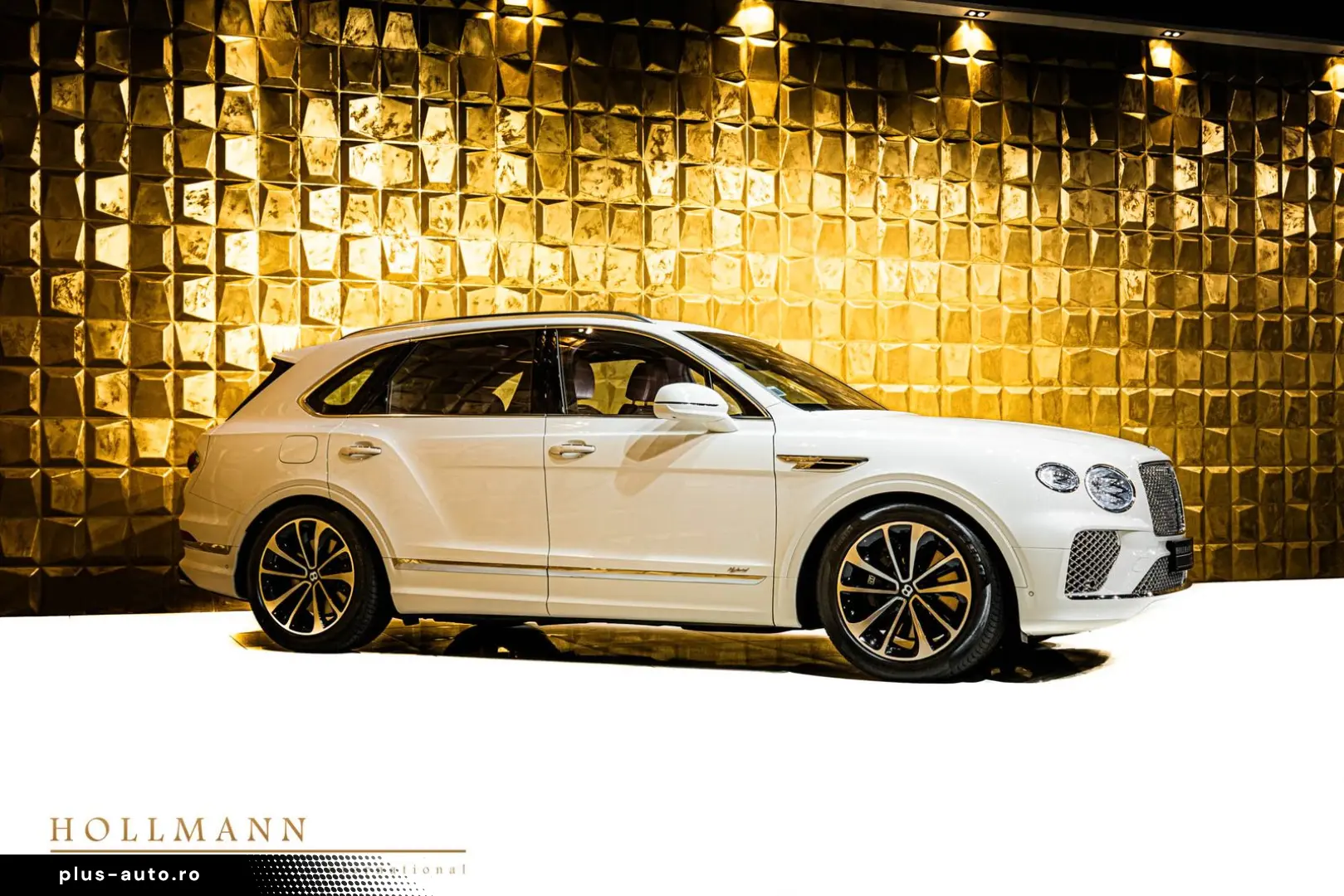 BENTLEY Bentayga HYBRID   PANORAMA