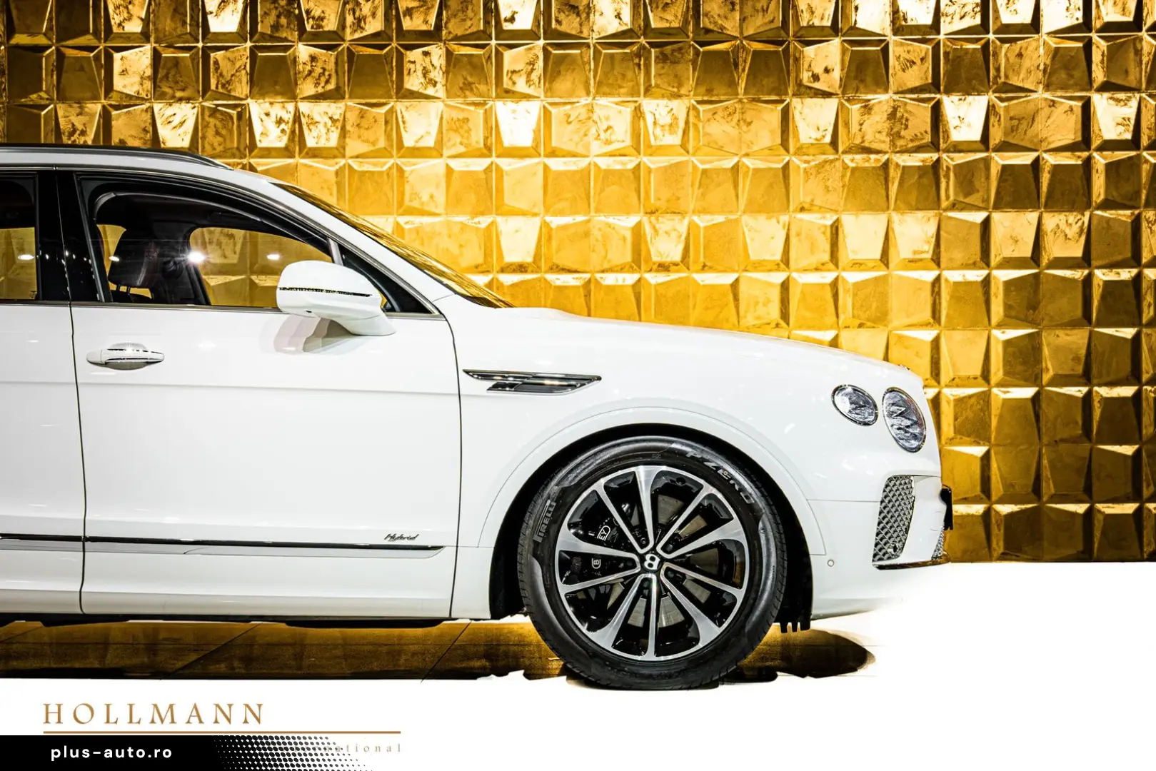 BENTLEY Bentayga HYBRID   PANORAMA