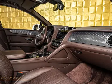 BENTLEY Bentayga HYBRID   PANORAMA