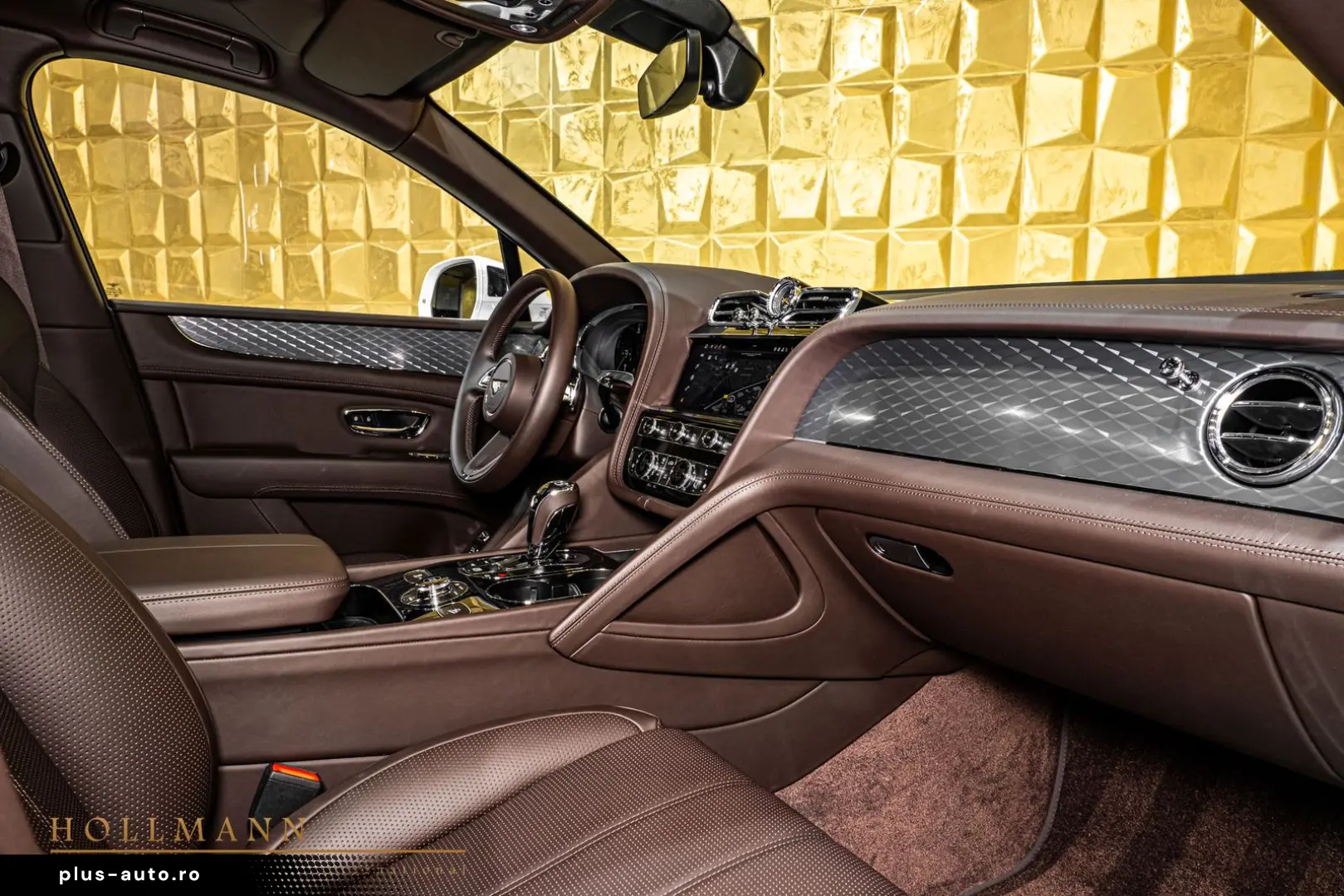 BENTLEY Bentayga HYBRID   PANORAMA