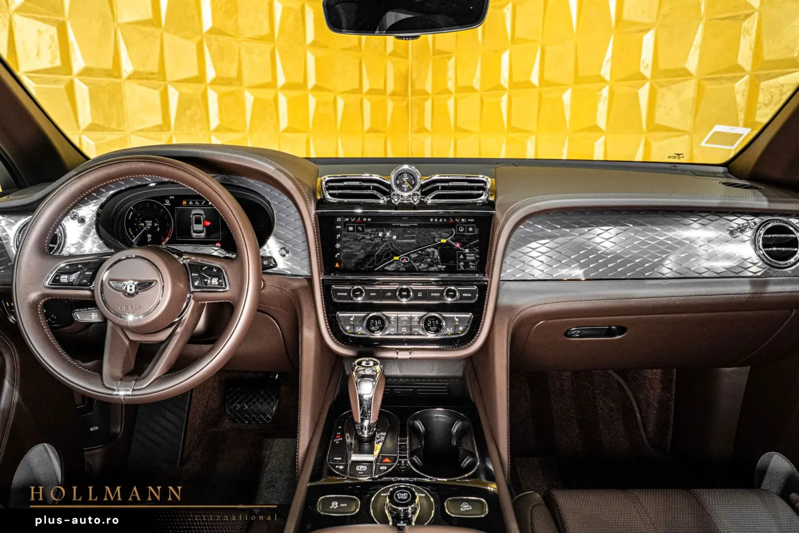 BENTLEY Bentayga HYBRID   PANORAMA