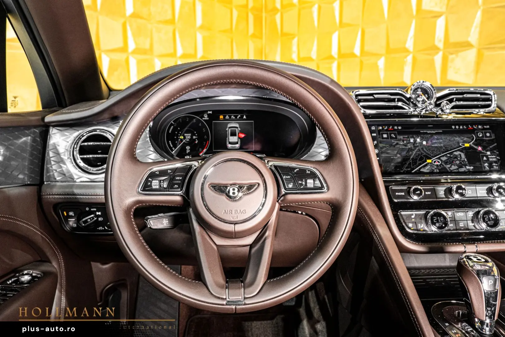 BENTLEY Bentayga HYBRID   PANORAMA