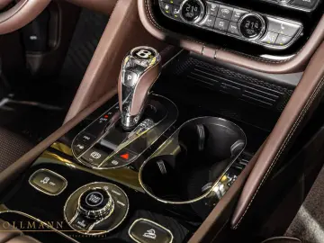 BENTLEY Bentayga HYBRID   PANORAMA