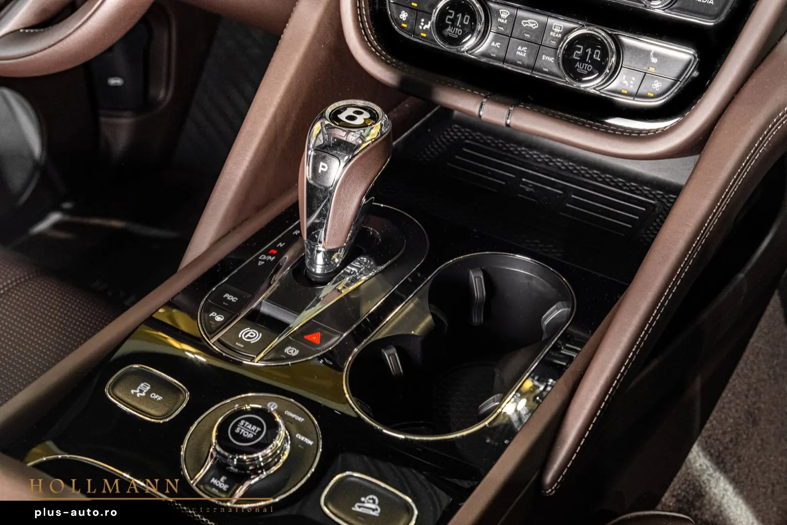 BENTLEY Bentayga HYBRID   PANORAMA