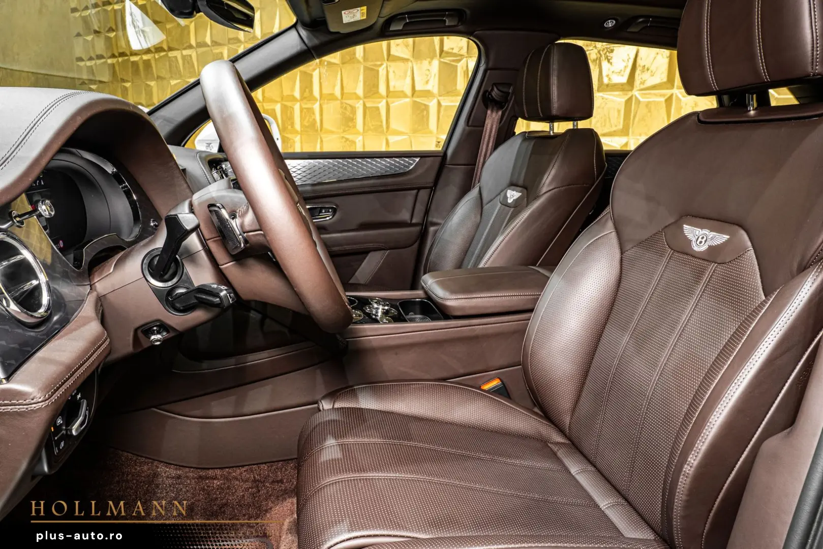 BENTLEY Bentayga HYBRID   PANORAMA