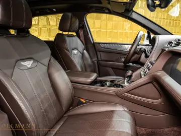 BENTLEY Bentayga HYBRID   PANORAMA