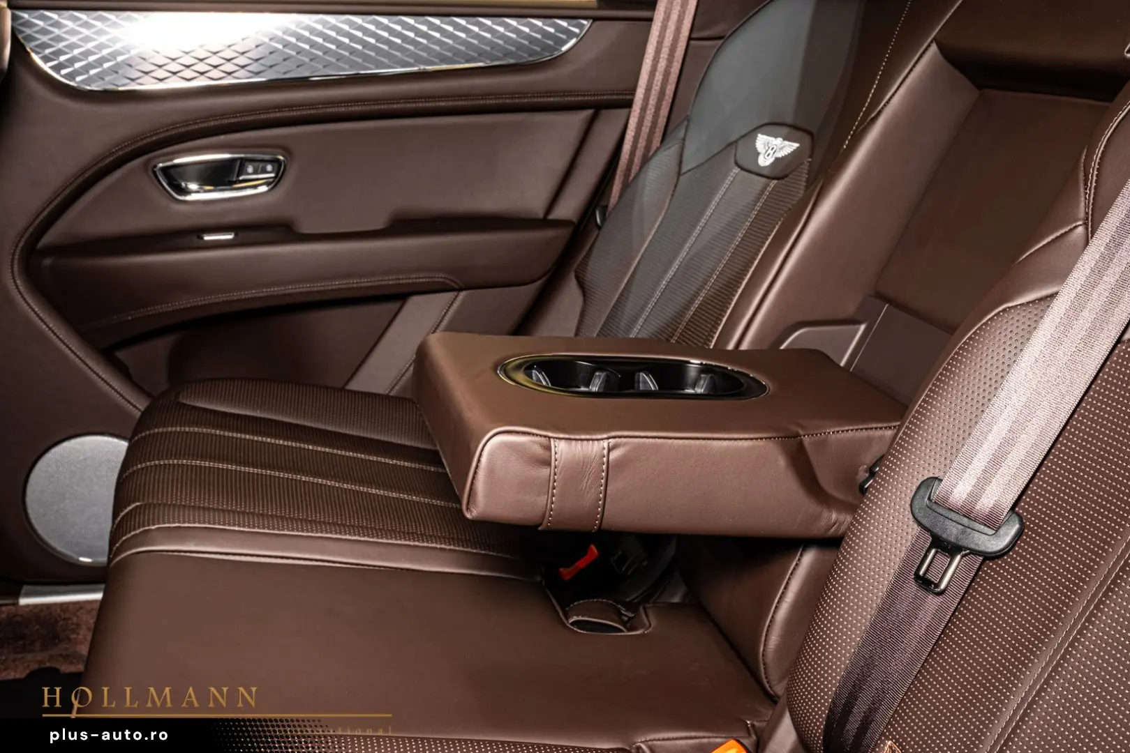 BENTLEY Bentayga HYBRID   PANORAMA