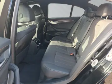 BMW 545 e xDrive Limousine M-Sport H&K AHK LC Prof