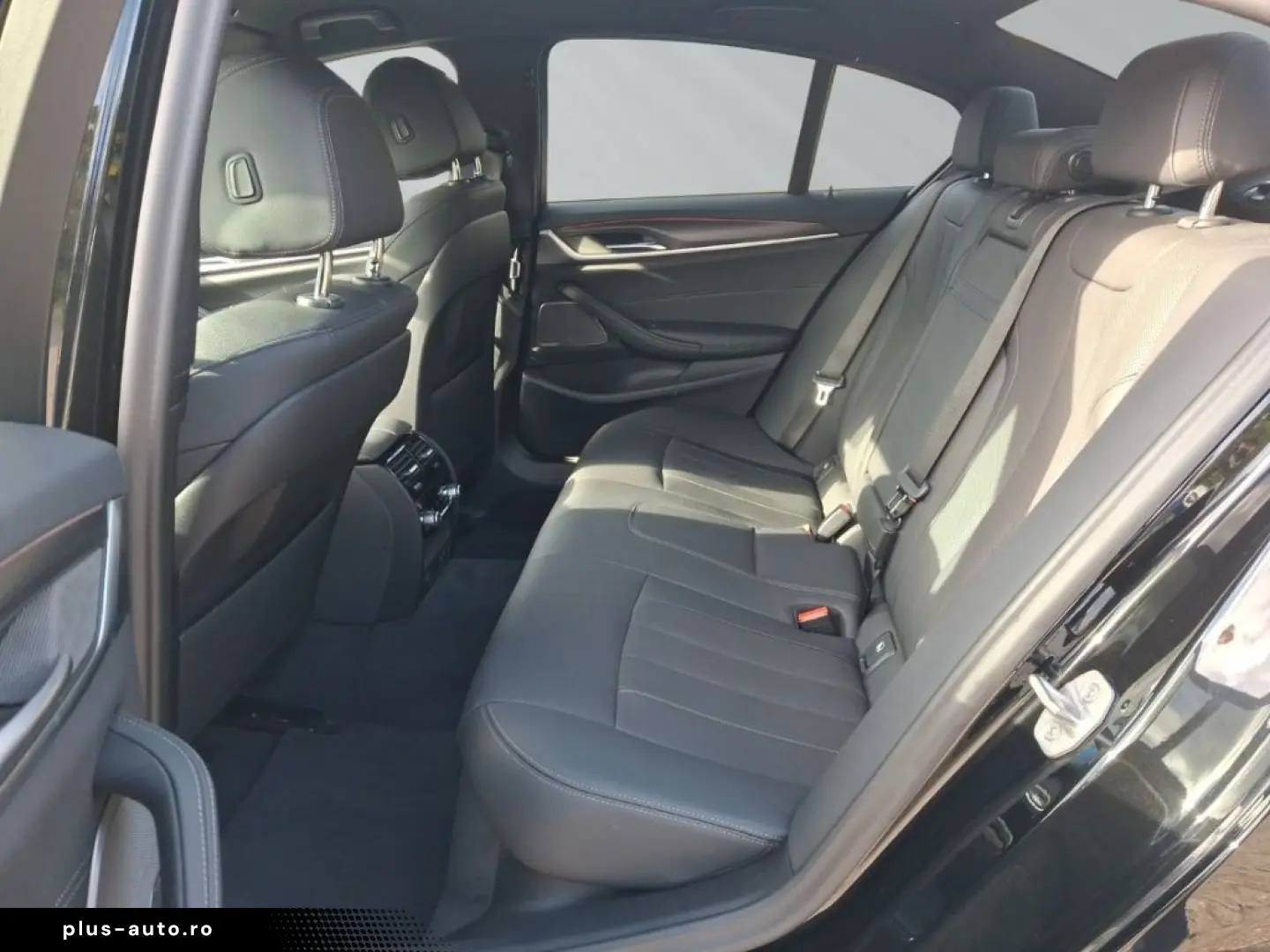 BMW 545 e xDrive Limousine M-Sport H&K AHK LC Prof