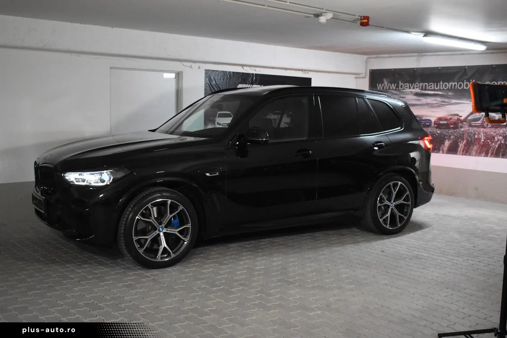 BMW X5 45 e M-Sport Laser ACC Massage AHK Night VOLL