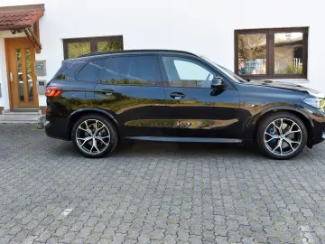 BMW X5 45 e M-Sport Laser ACC Massage AHK Night VOLL