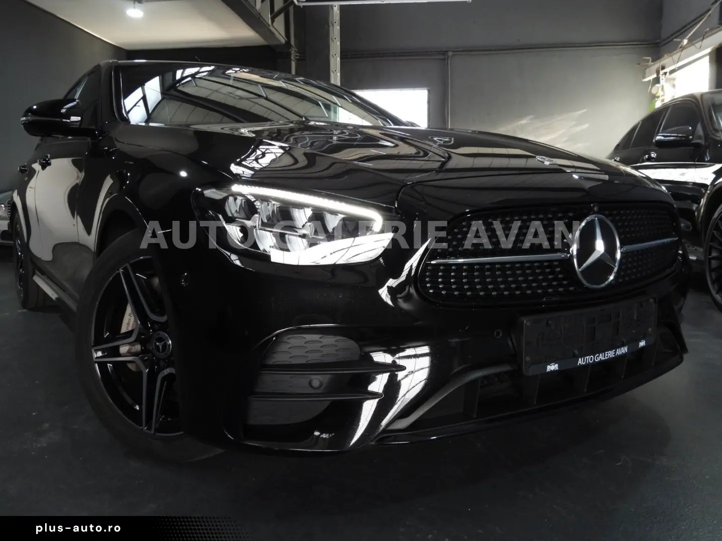 MERCEDES-BENZ E 300 de AMG LINE