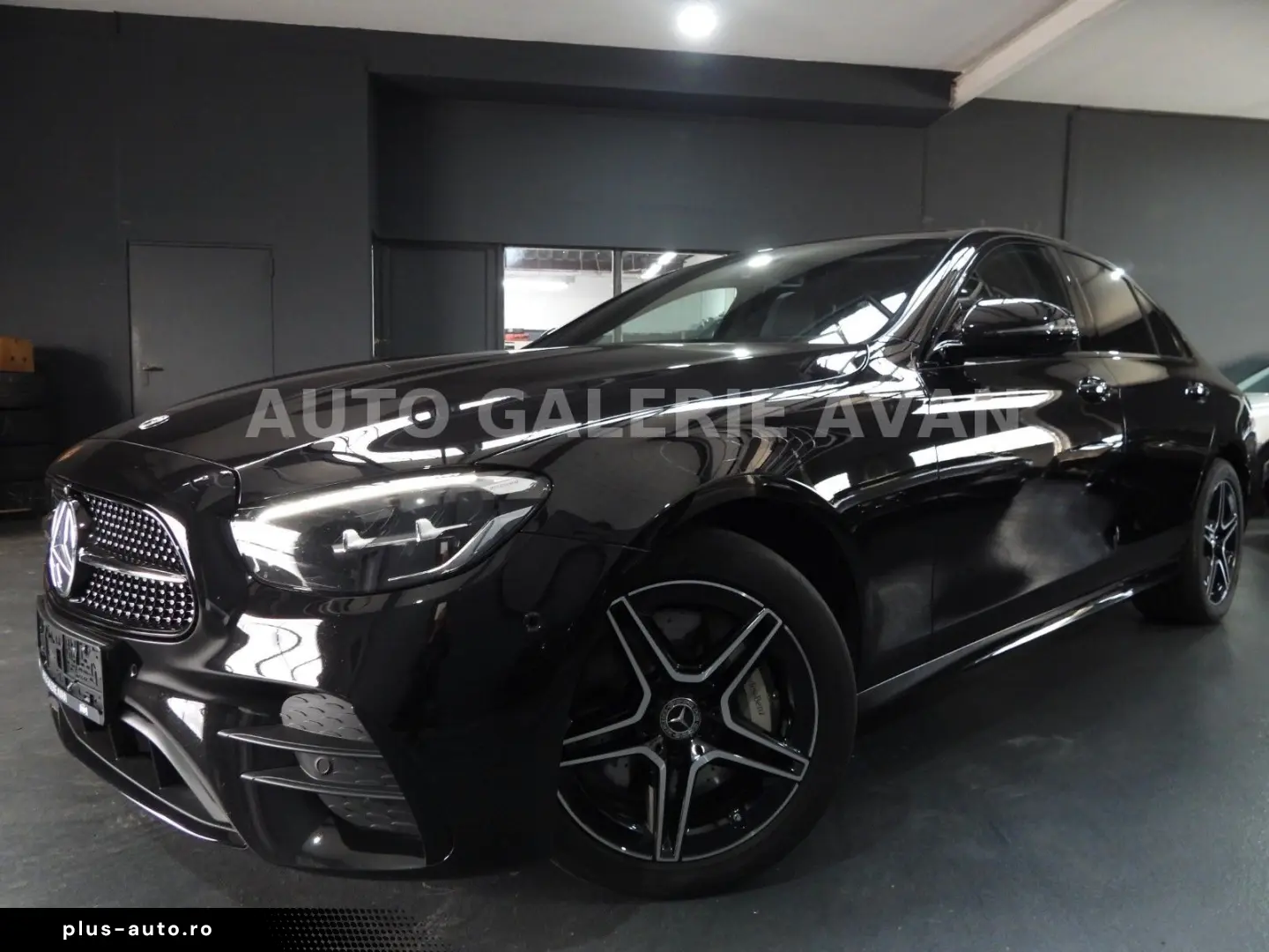 MERCEDES-BENZ E 300 de AMG LINE