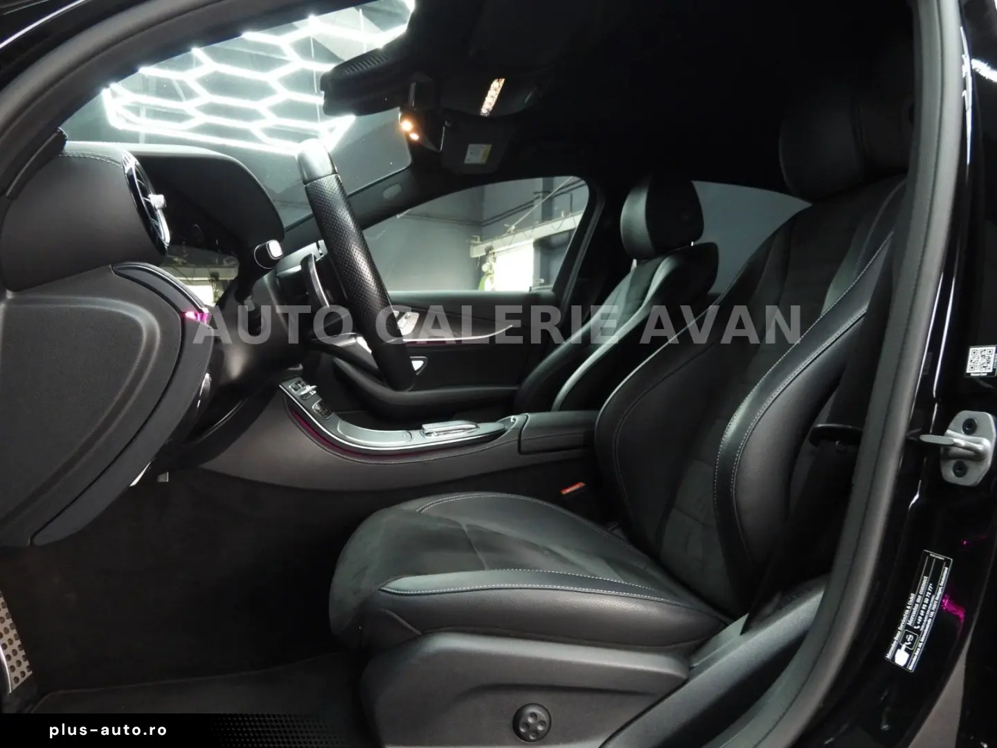 MERCEDES-BENZ E 300 de AMG LINE