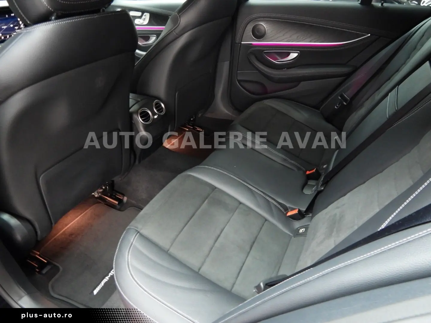 MERCEDES-BENZ E 300 de AMG LINE