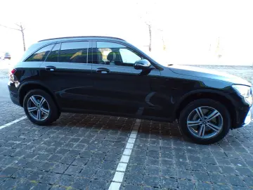 MERCEDES-BENZ GLC 300de  4Matic AMG