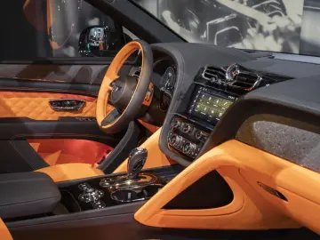 BENTLEY BENTAYGA S   MULLINER  DUO-TONE  NAIM  CERAMIC