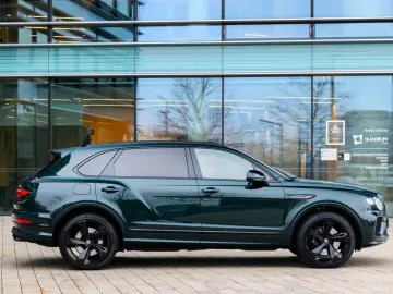 BENTLEY Bentayga 4.0 V8 EWB Mulliner 4WD Autom.