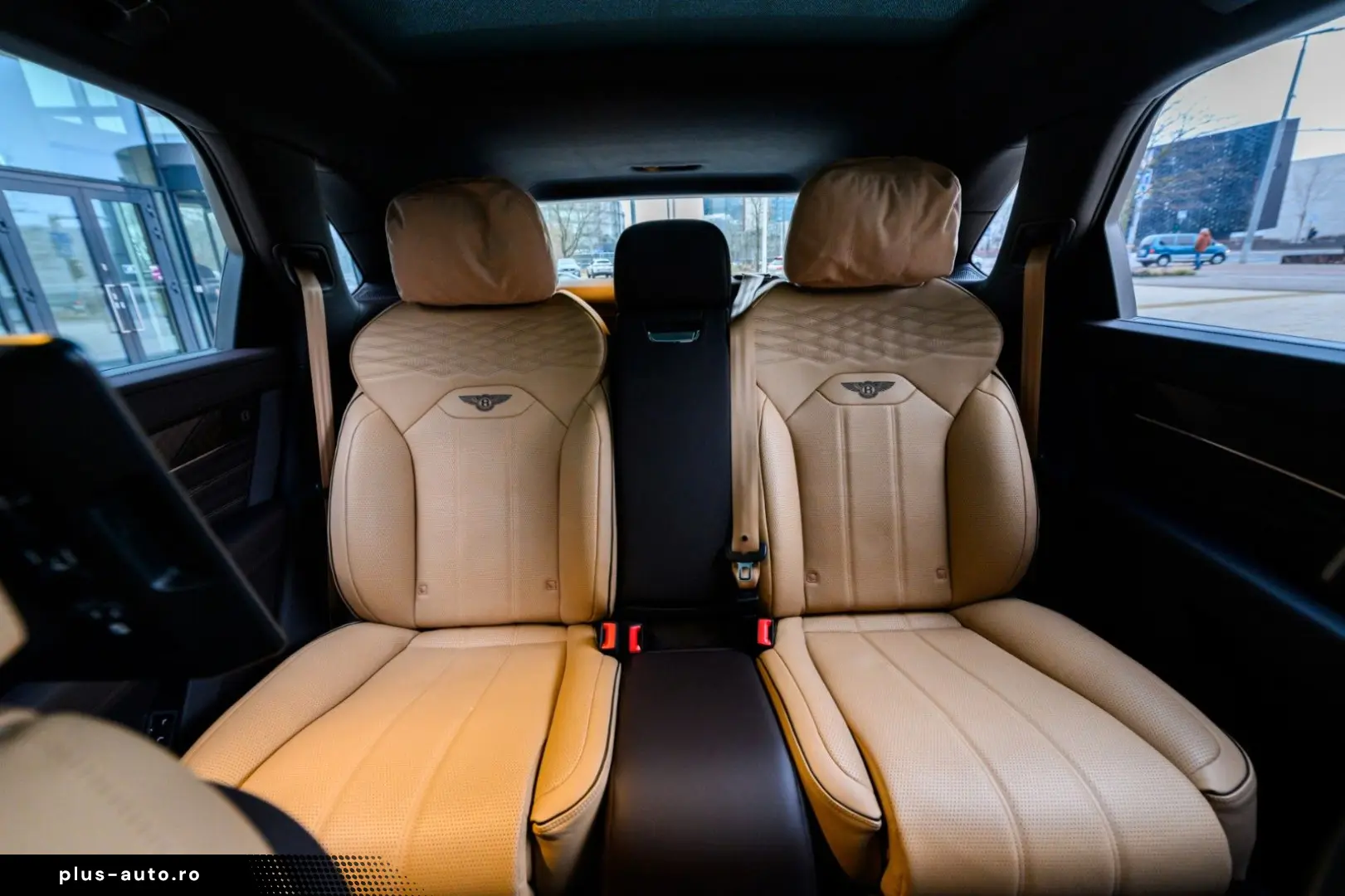 BENTLEY Bentayga 4.0 V8 EWB Mulliner 4WD Autom.