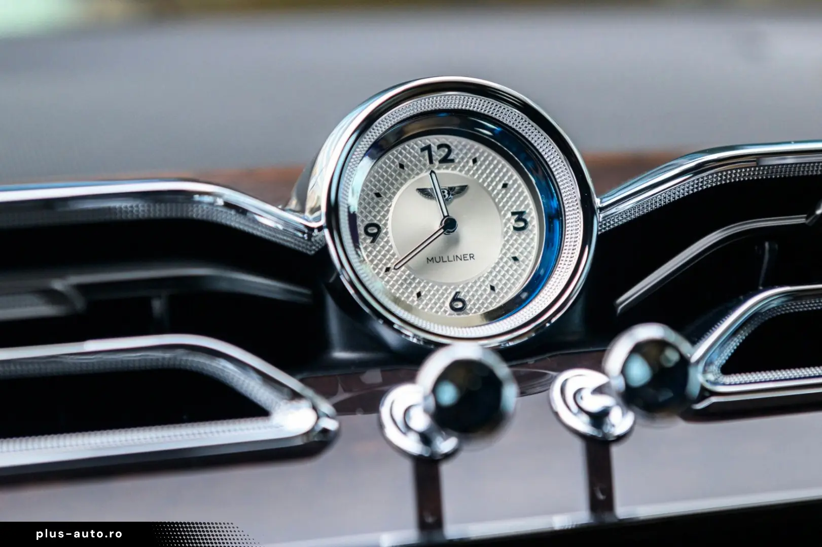 BENTLEY Bentayga 4.0 V8 EWB Mulliner 4WD Autom.