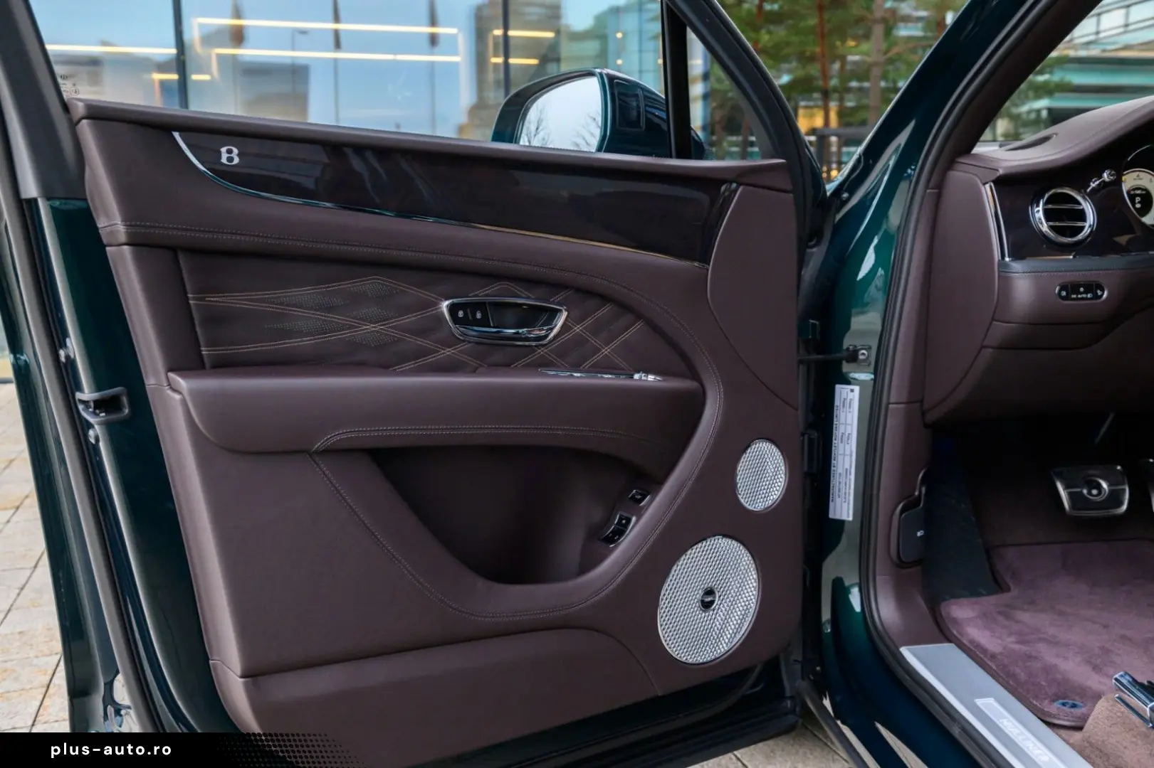 BENTLEY Bentayga 4.0 V8 EWB Mulliner 4WD Autom.