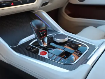 BMW XM V8  full. B&W DAPro  M Driver's