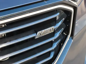 BMW XM V8  full. B&W DAPro  M Driver's